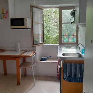 appartement-atypique-complet-privatif.midi-pyreneeshotels.com/